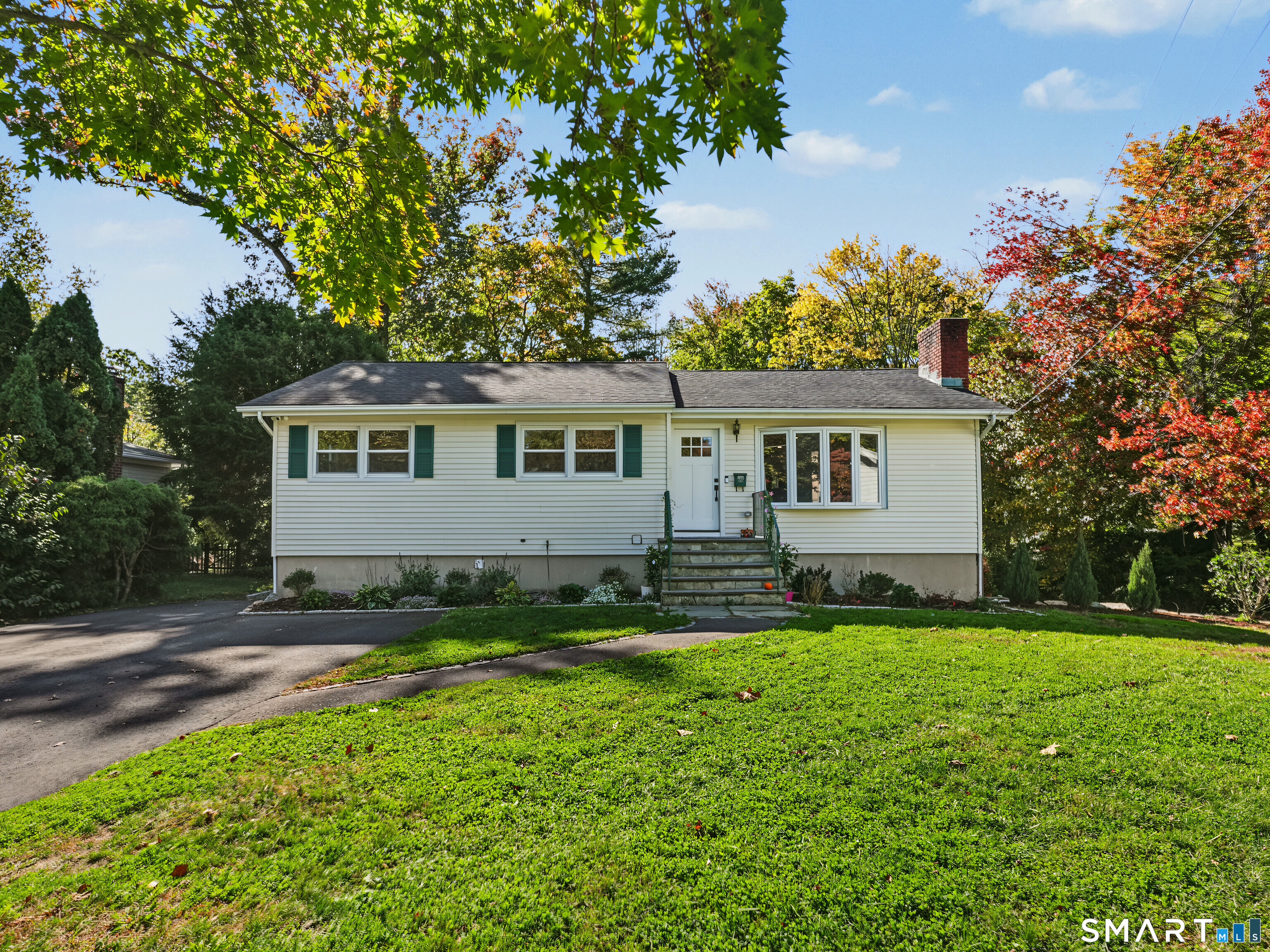 100 Fawn Drive Property Photo 1
