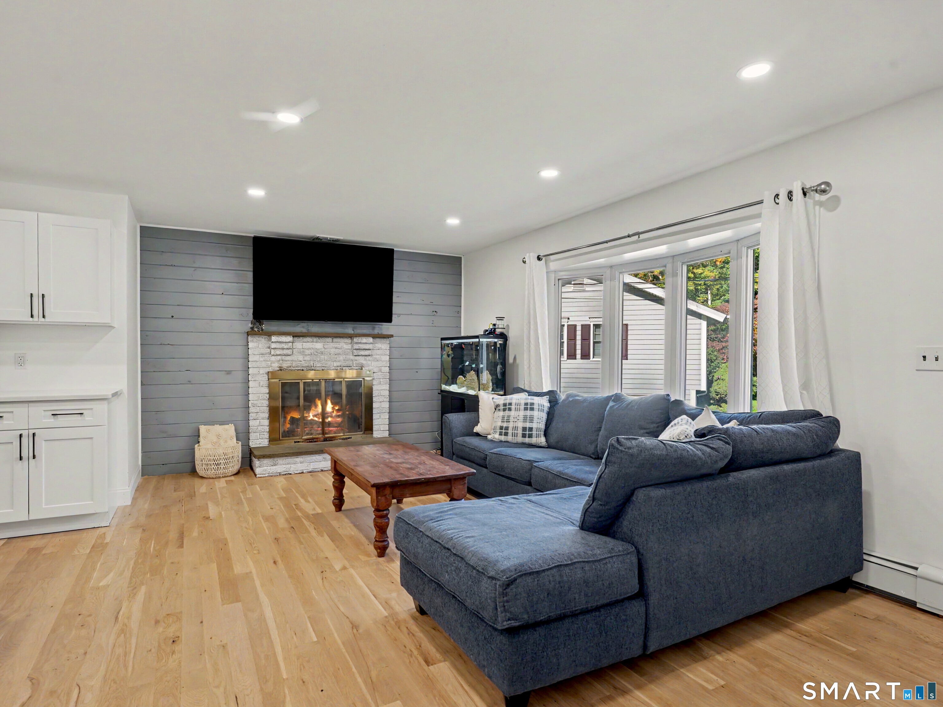 100 Fawn Drive Property Photo 8