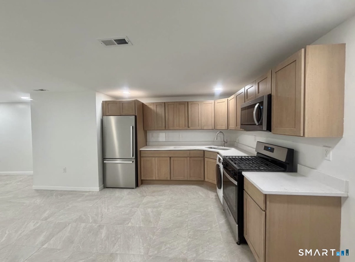 250 Fountain Basement Street Property Photo 1