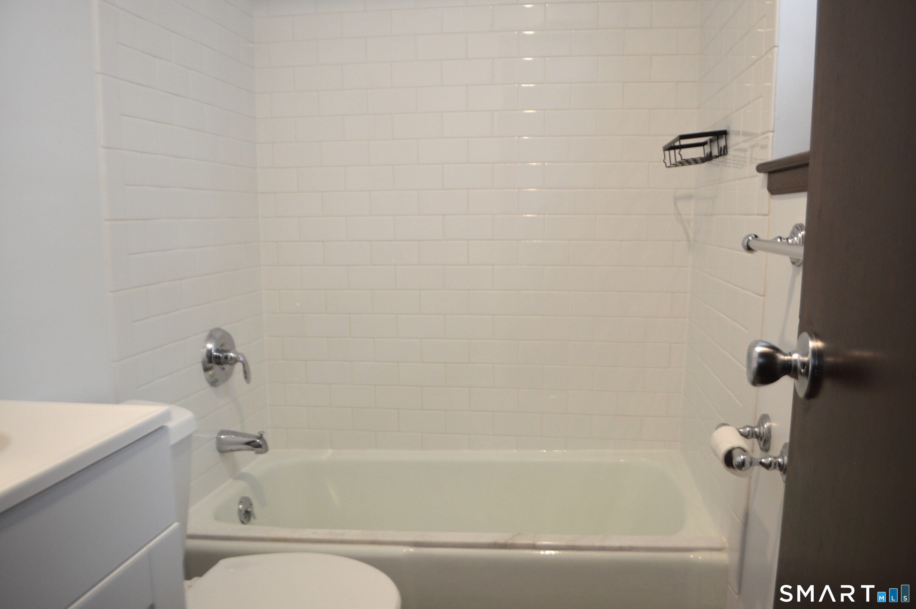 23 Hospital Bldg 23b Apt - D Avenue Property Photo 9