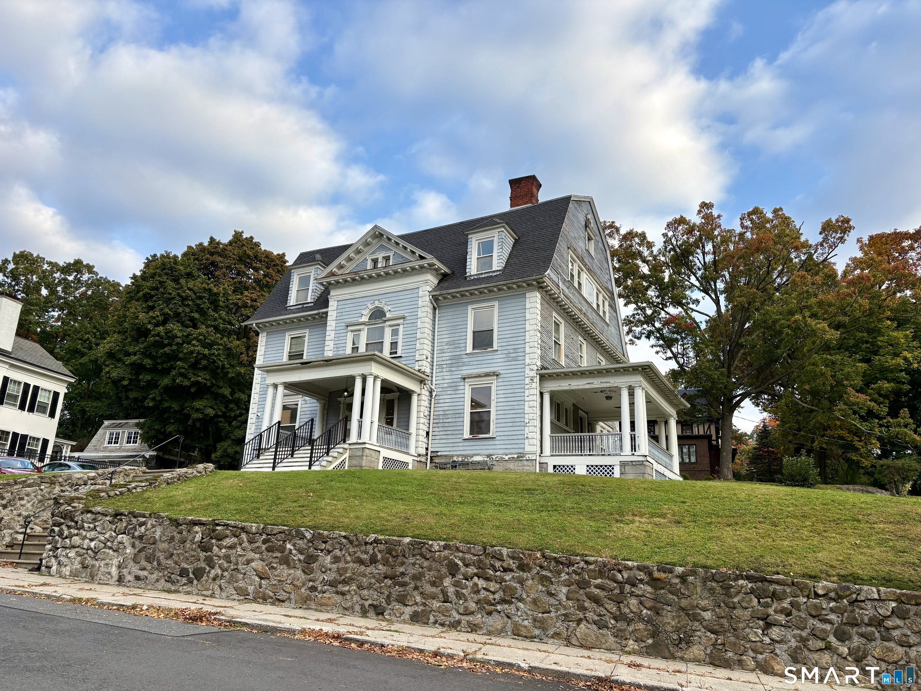 144 Buckingham Street Property Photo 2