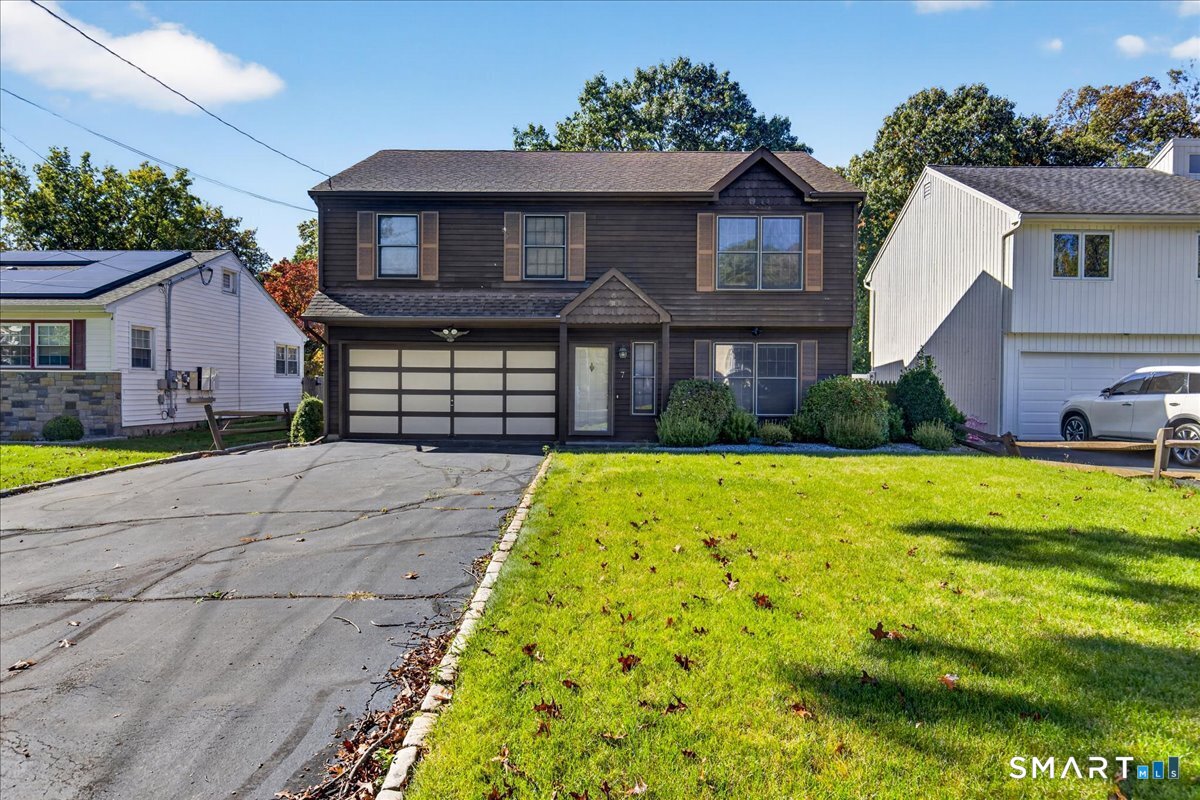 7 Oakledge Circle Property Photo 2