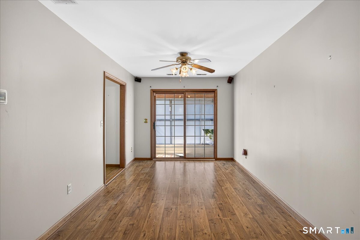7 Oakledge Circle Property Photo 9