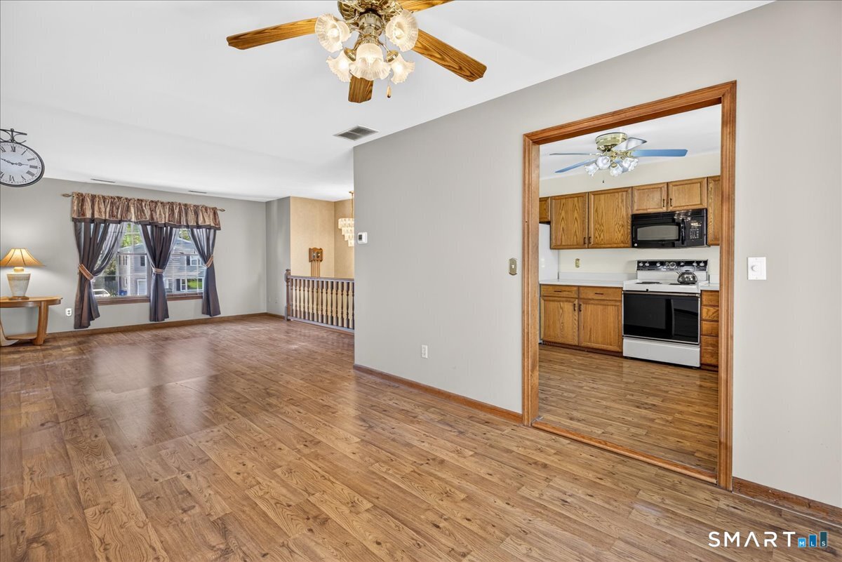 7 Oakledge Circle Property Photo 10