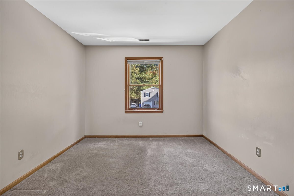 7 Oakledge Circle Property Photo 19