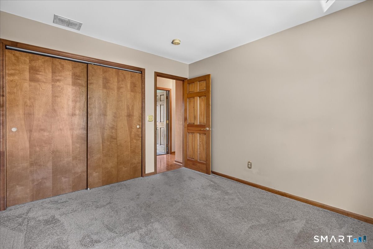 7 Oakledge Circle Property Photo 20
