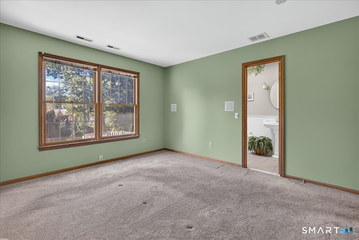 7 Oakledge Circle Property Photo 22