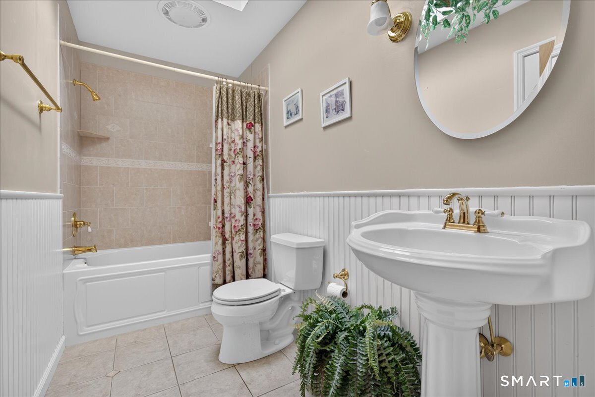 7 Oakledge Circle Property Photo 24