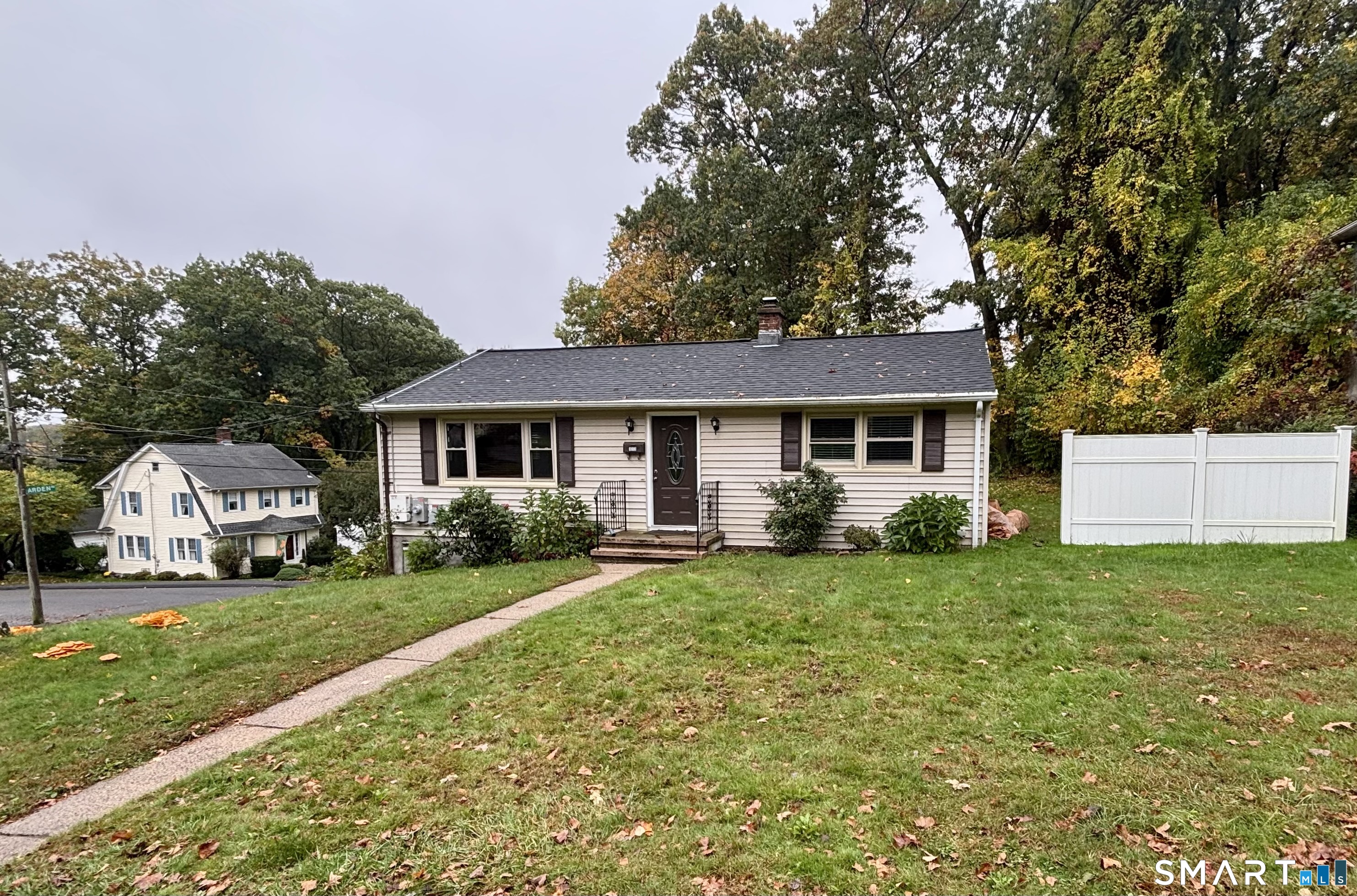 117 Arden Road Property Photo 1