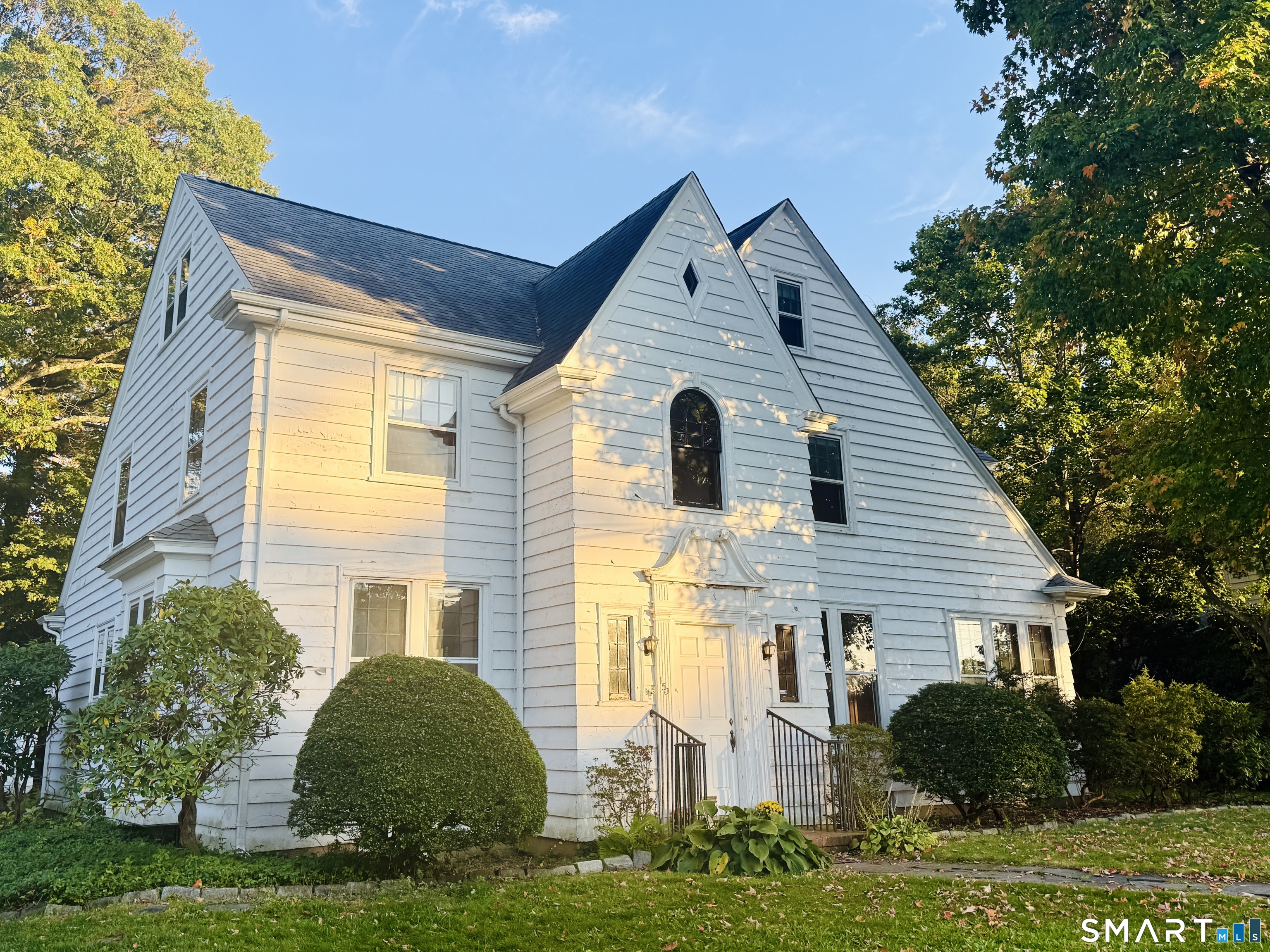 150 Ridgewood Avenue Property Photo 1