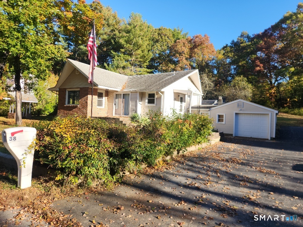 38 Crystal Road Property Photo 1