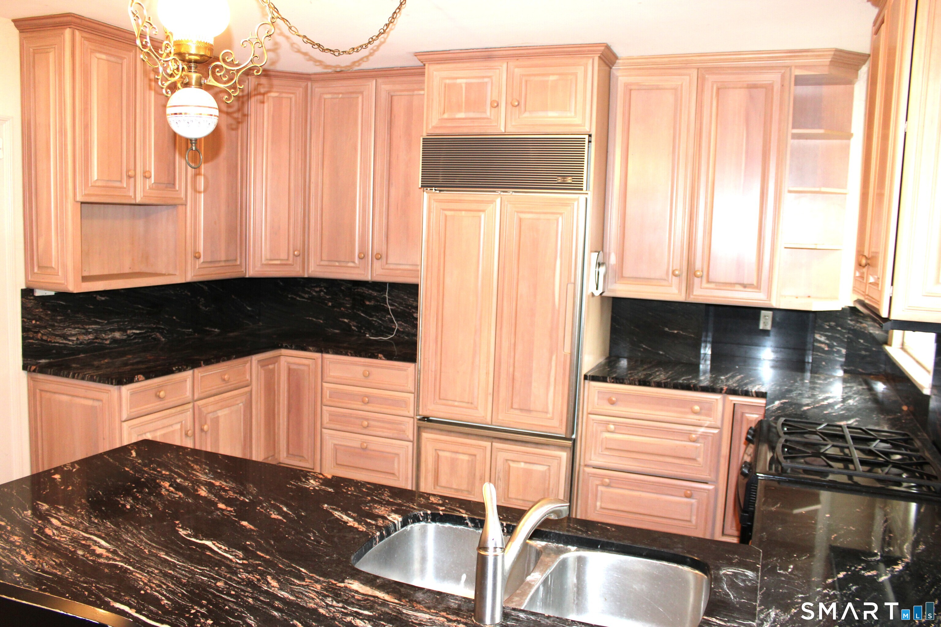 22 Sunnyledge Street Property Photo 8