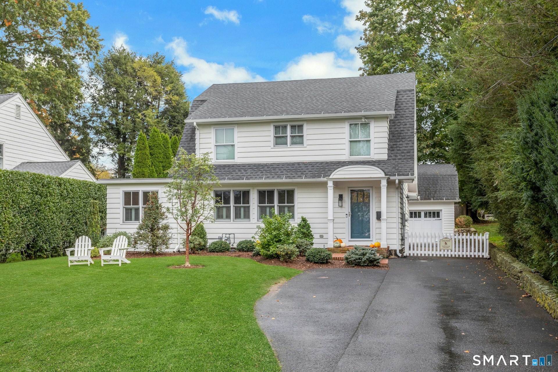 121 Old Post Road Property Photo 1