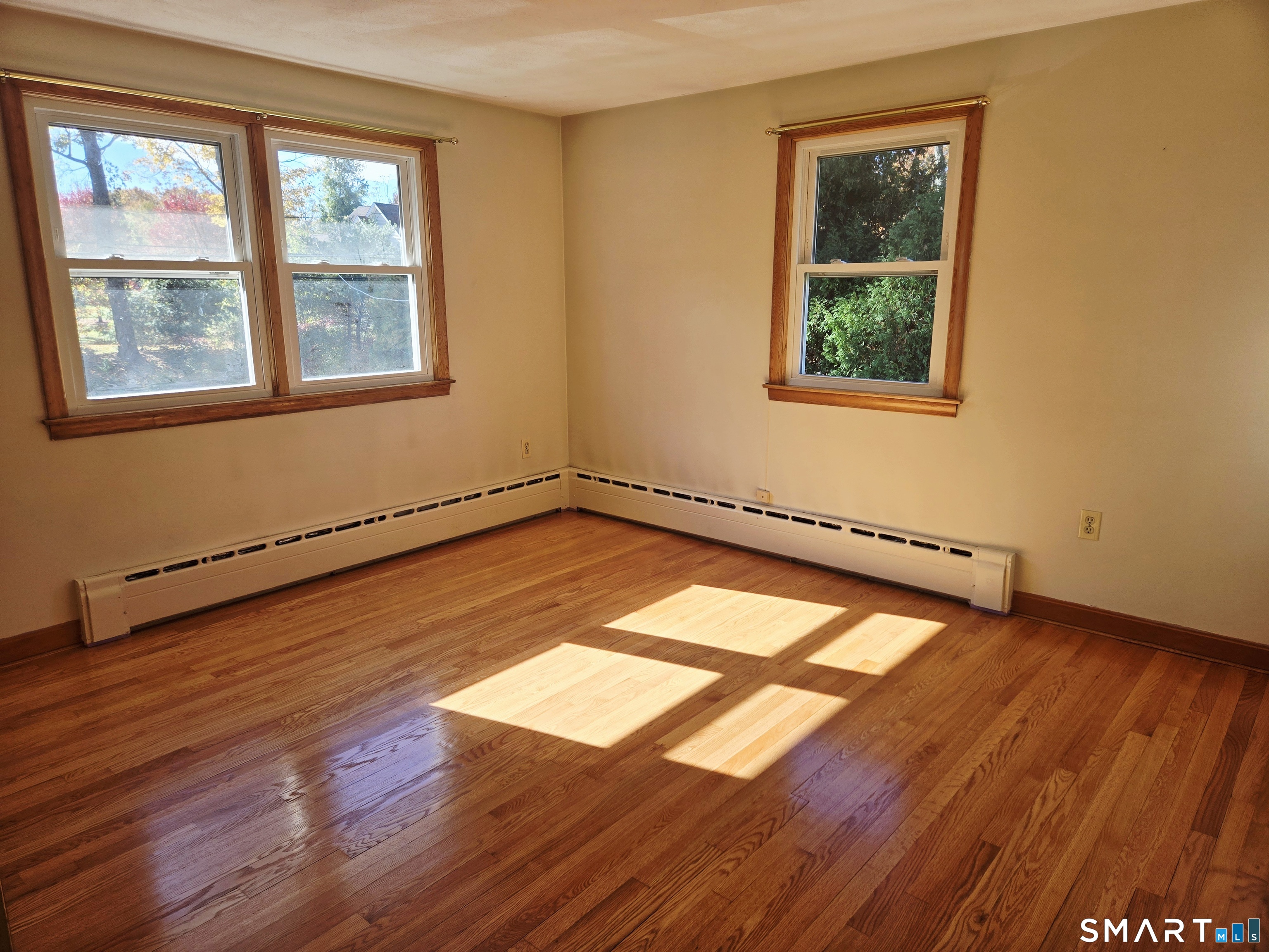 75 Neipsic Road Property Photo 16
