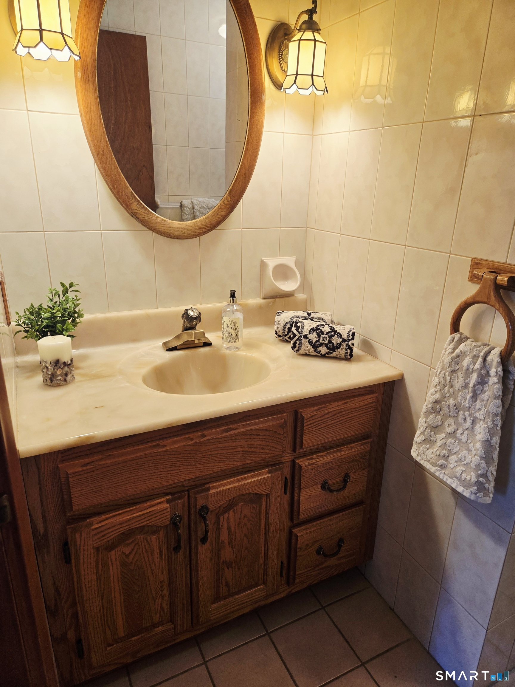 75 Neipsic Road Property Photo 21