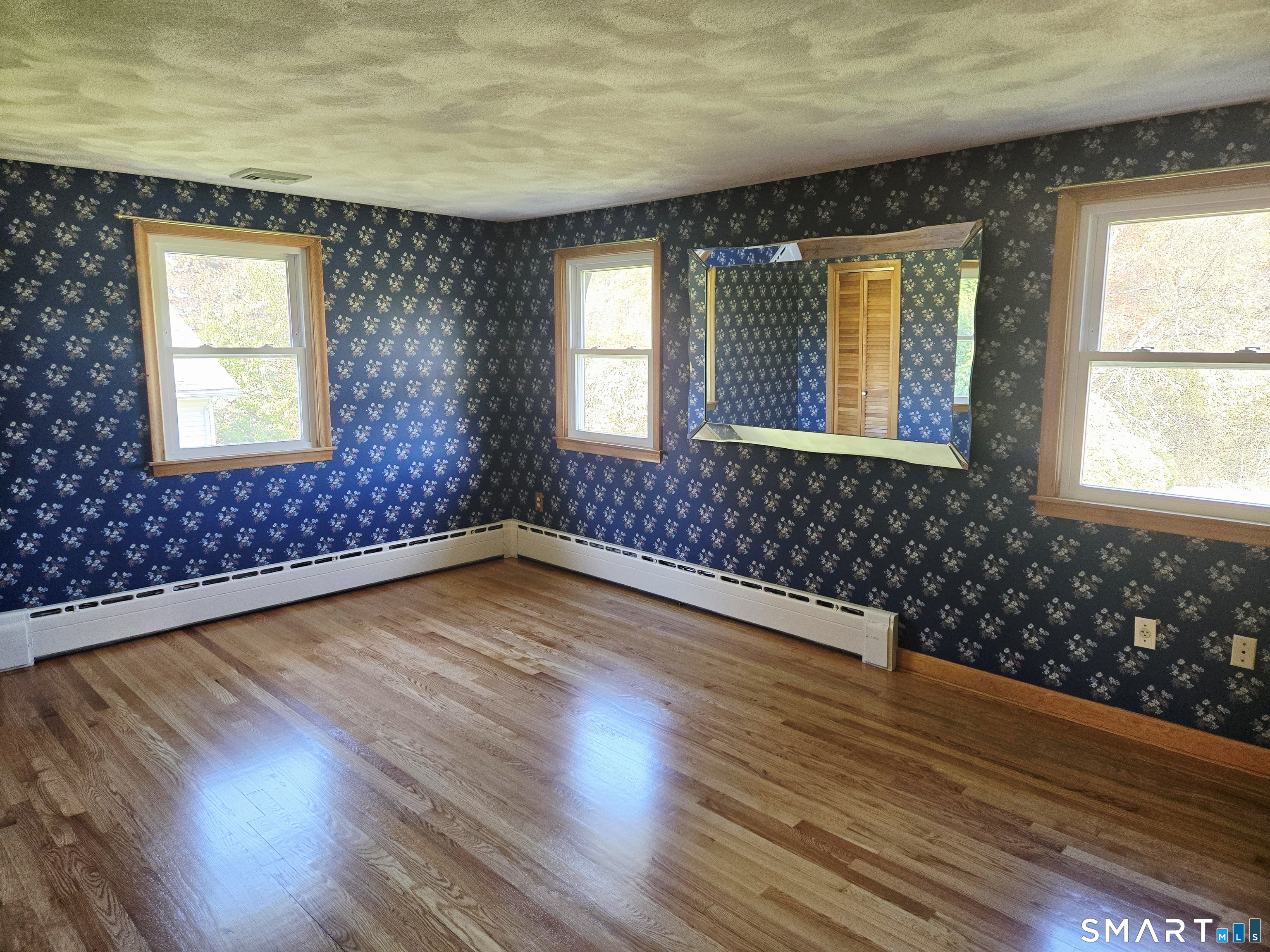 75 Neipsic Road Property Photo 24