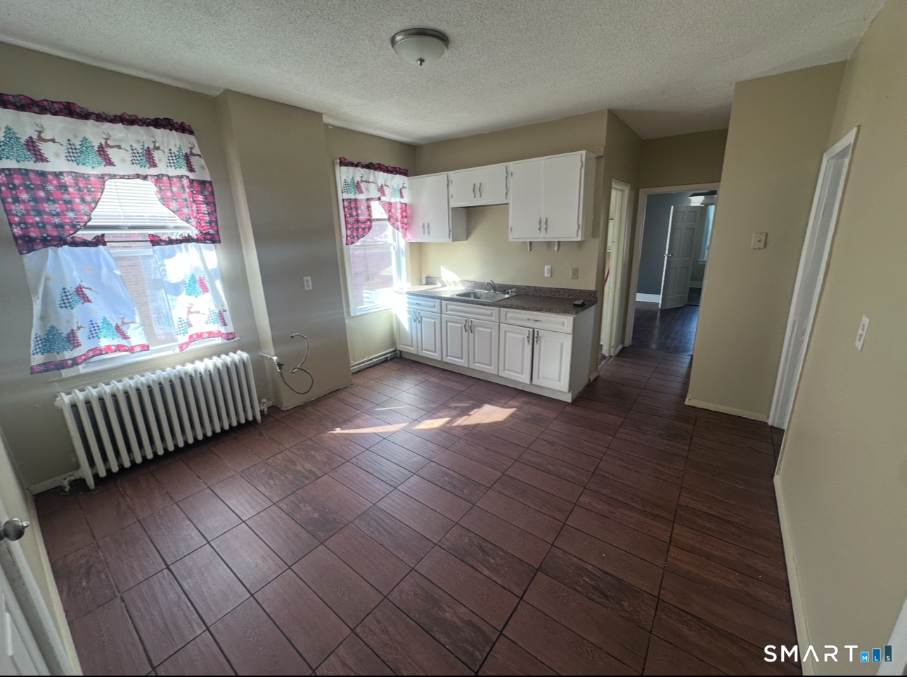 35-37 Pawtucket Street Property Photo 2