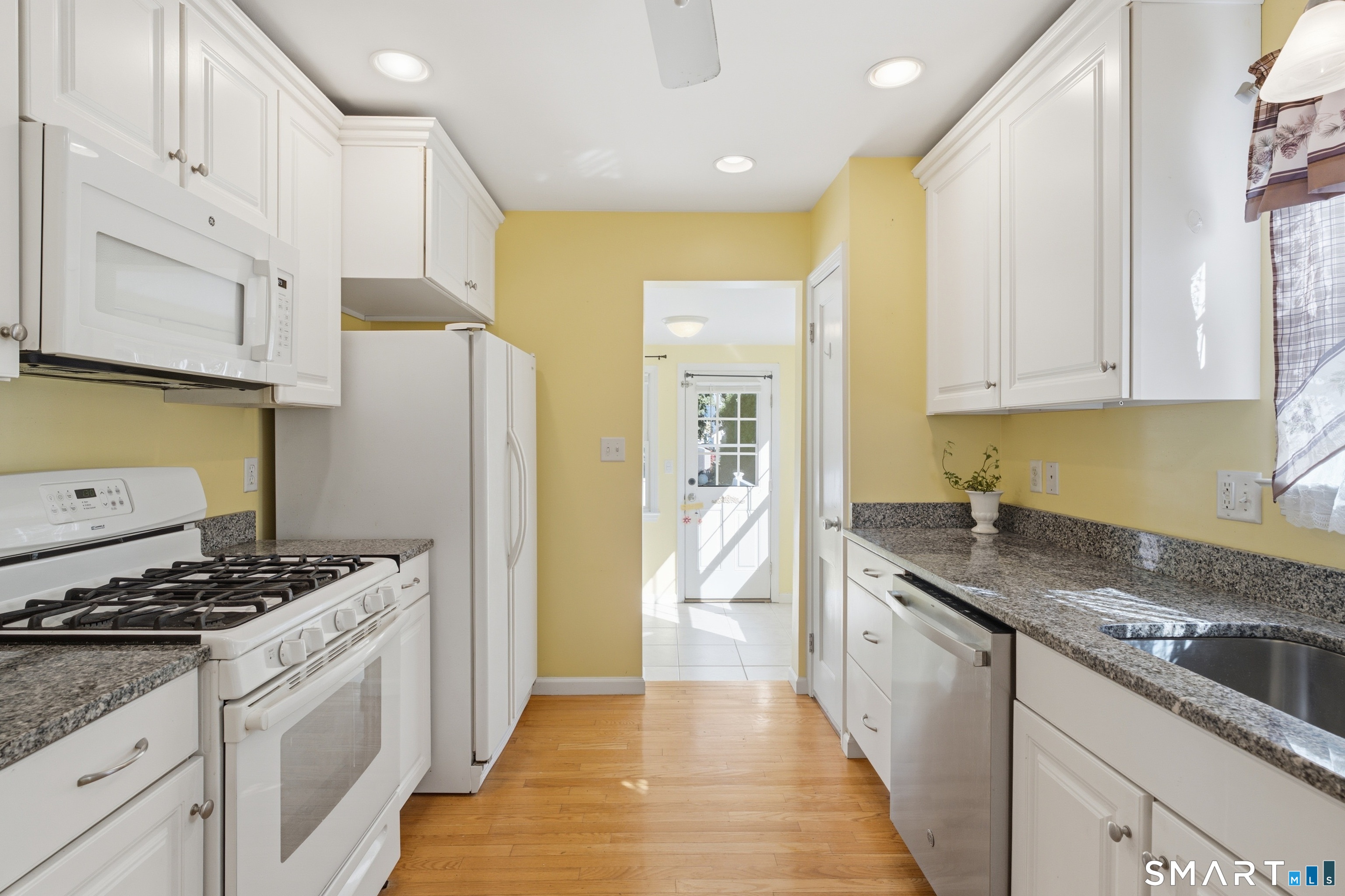 45 Dorrance Street Property Photo 22