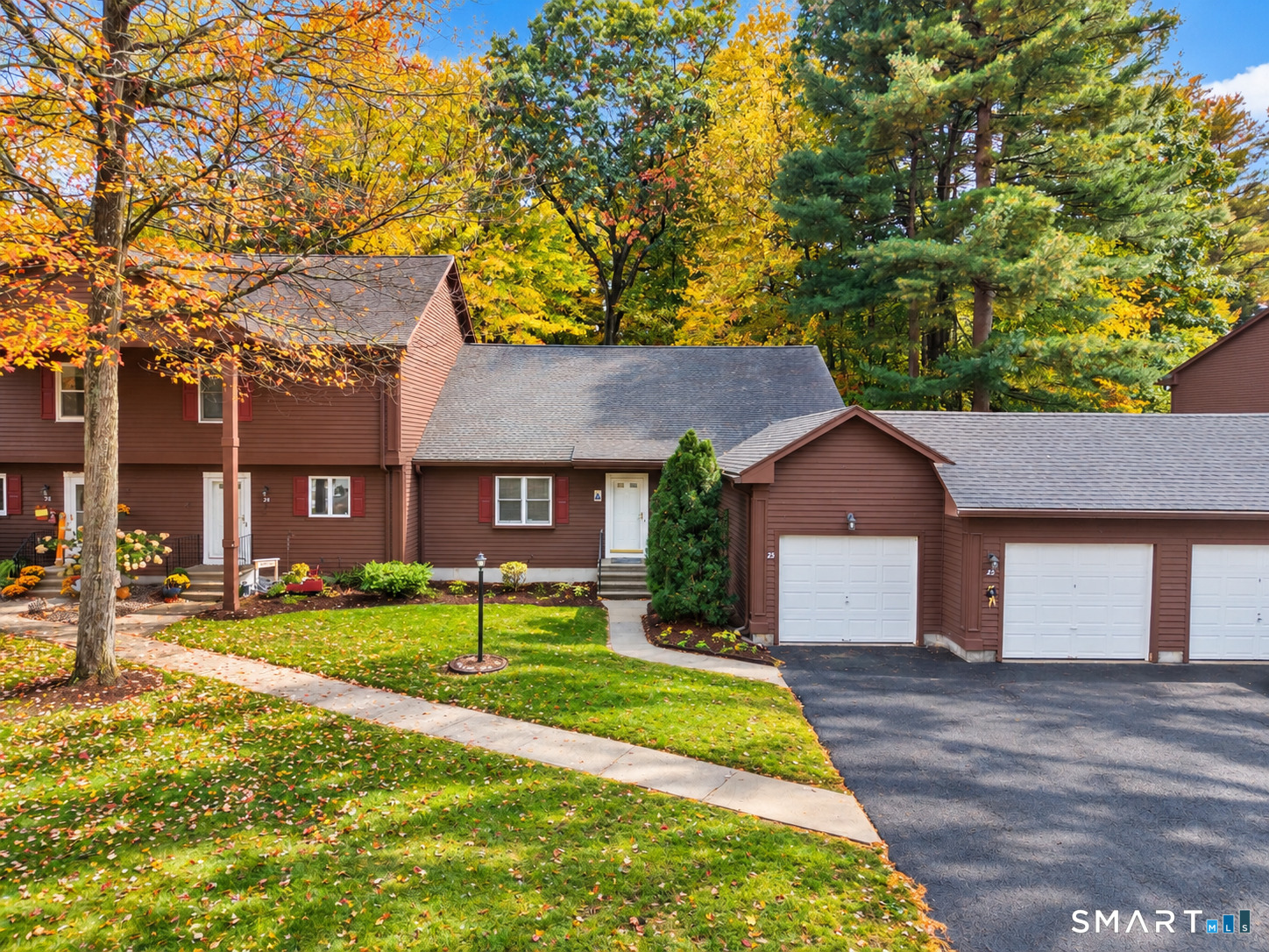 25 Candlewood 25 Drive Property Photo 1