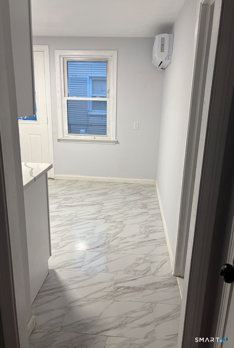 59 Rockville Street Property Photo 6