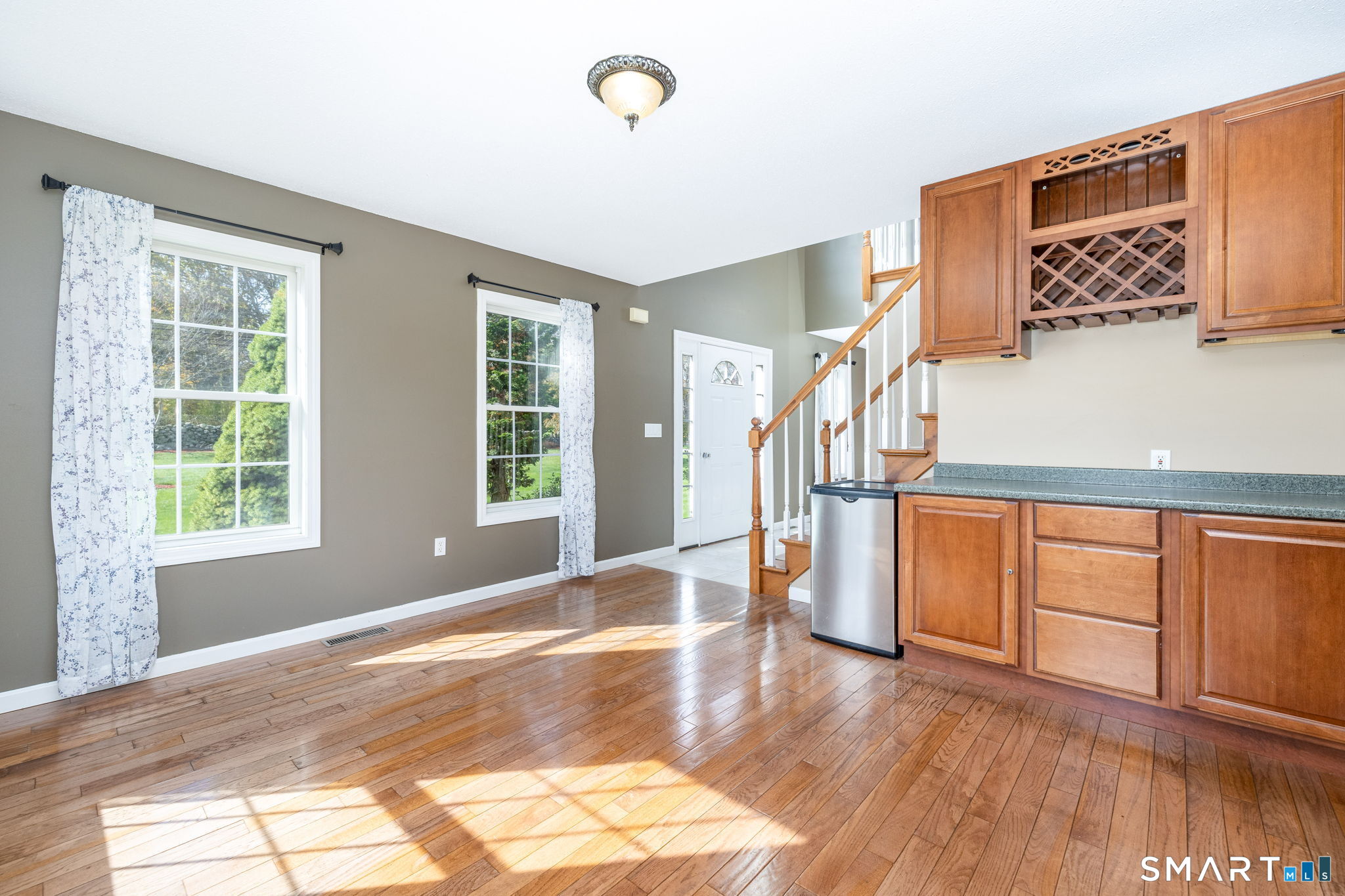 221 New London Road Property Photo 9