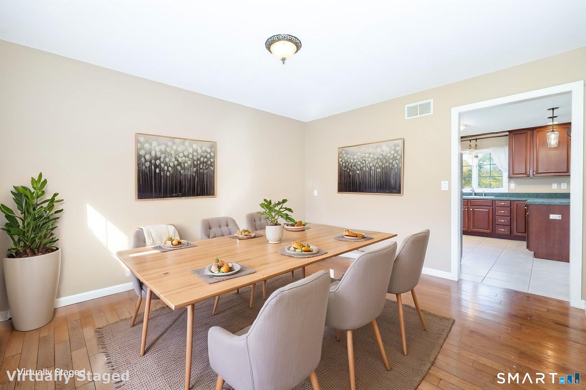 221 New London Road Property Photo 13