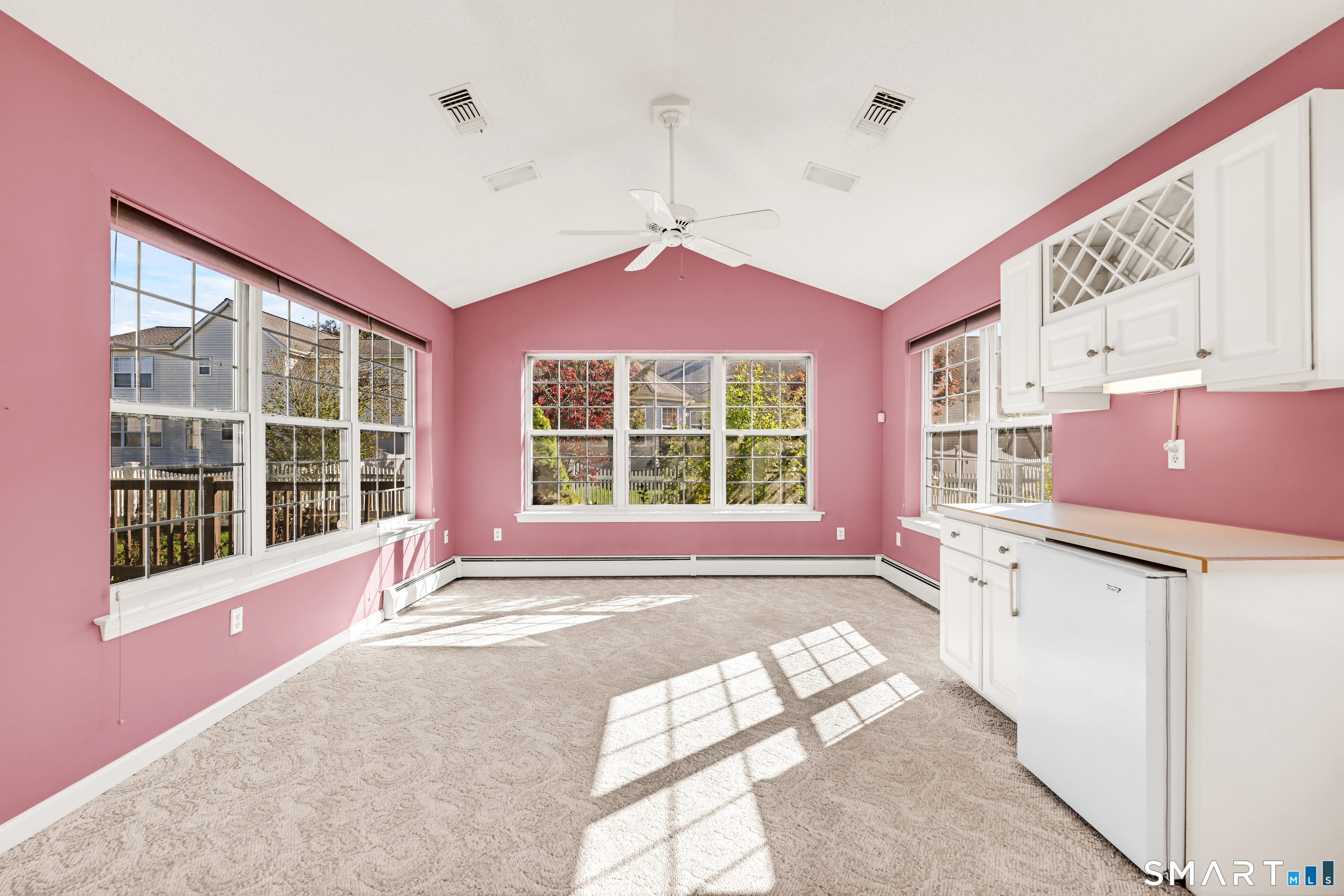 126 Rolling Green Property Photo 10