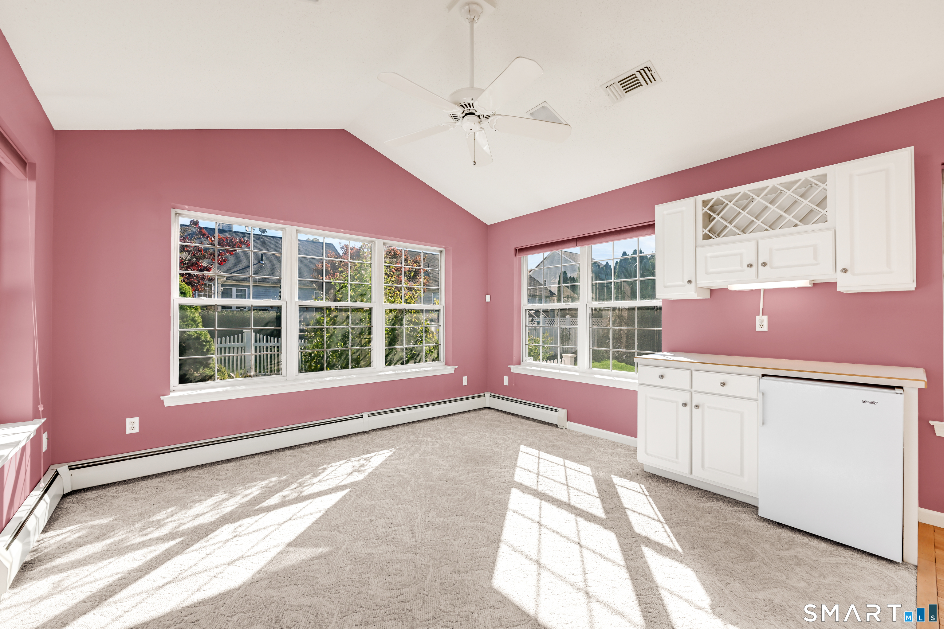 126 Rolling Green Property Photo 11
