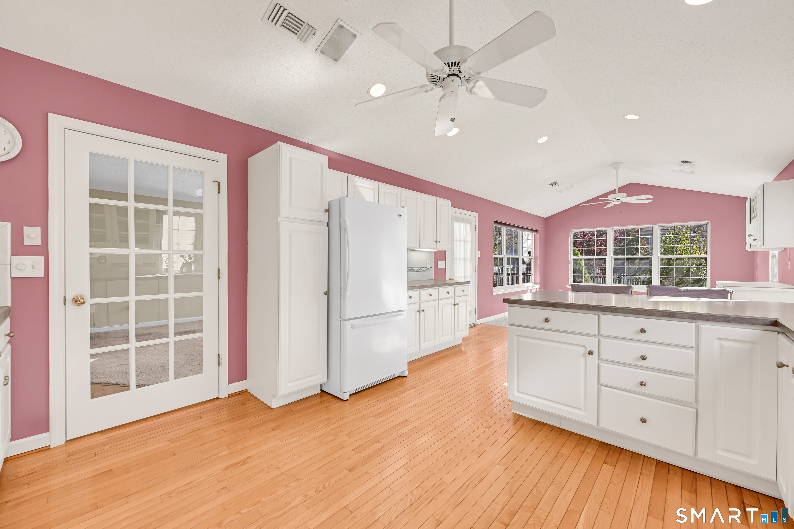 126 Rolling Green Property Photo 12