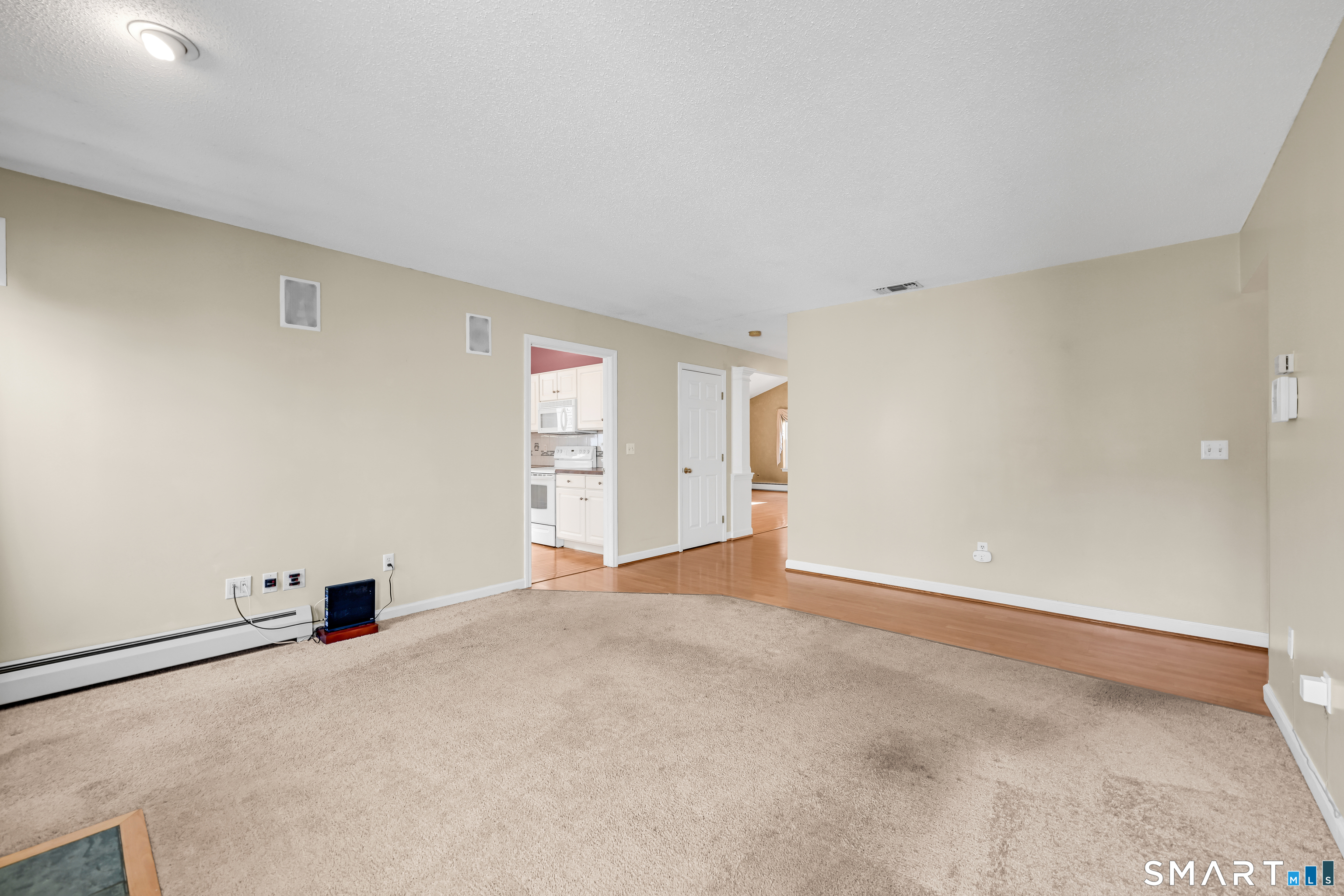 126 Rolling Green Property Photo 17