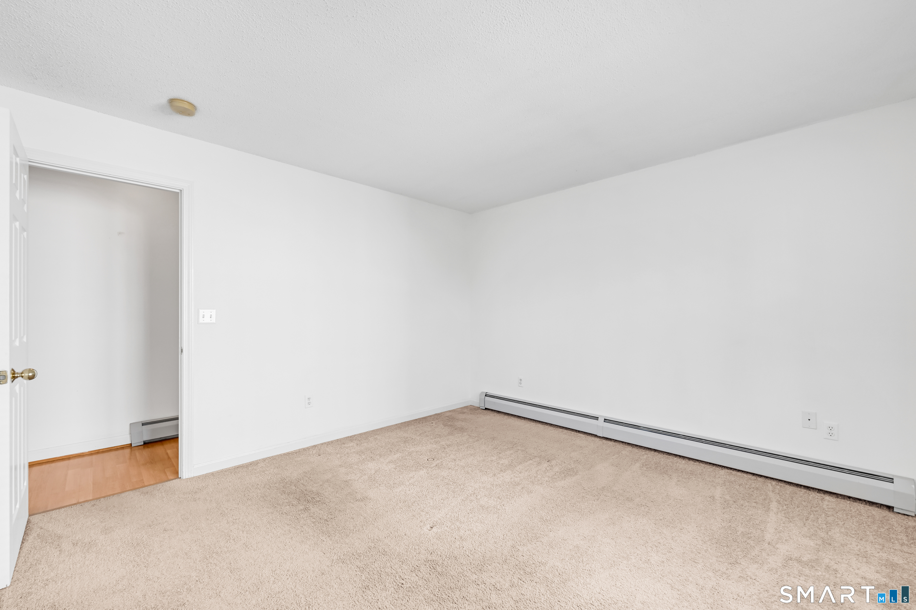 126 Rolling Green Property Photo 27