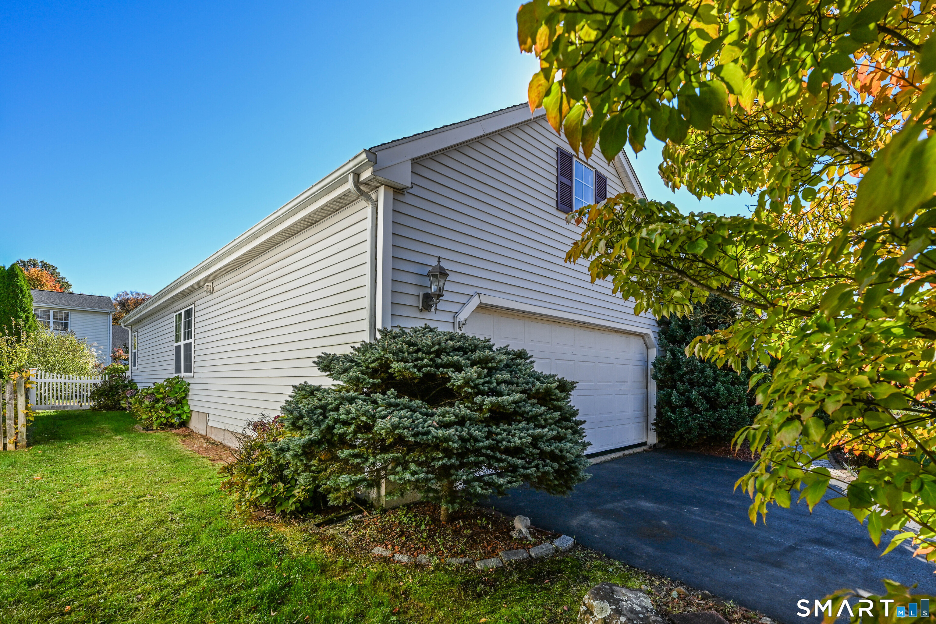 126 Rolling Green Property Photo 40