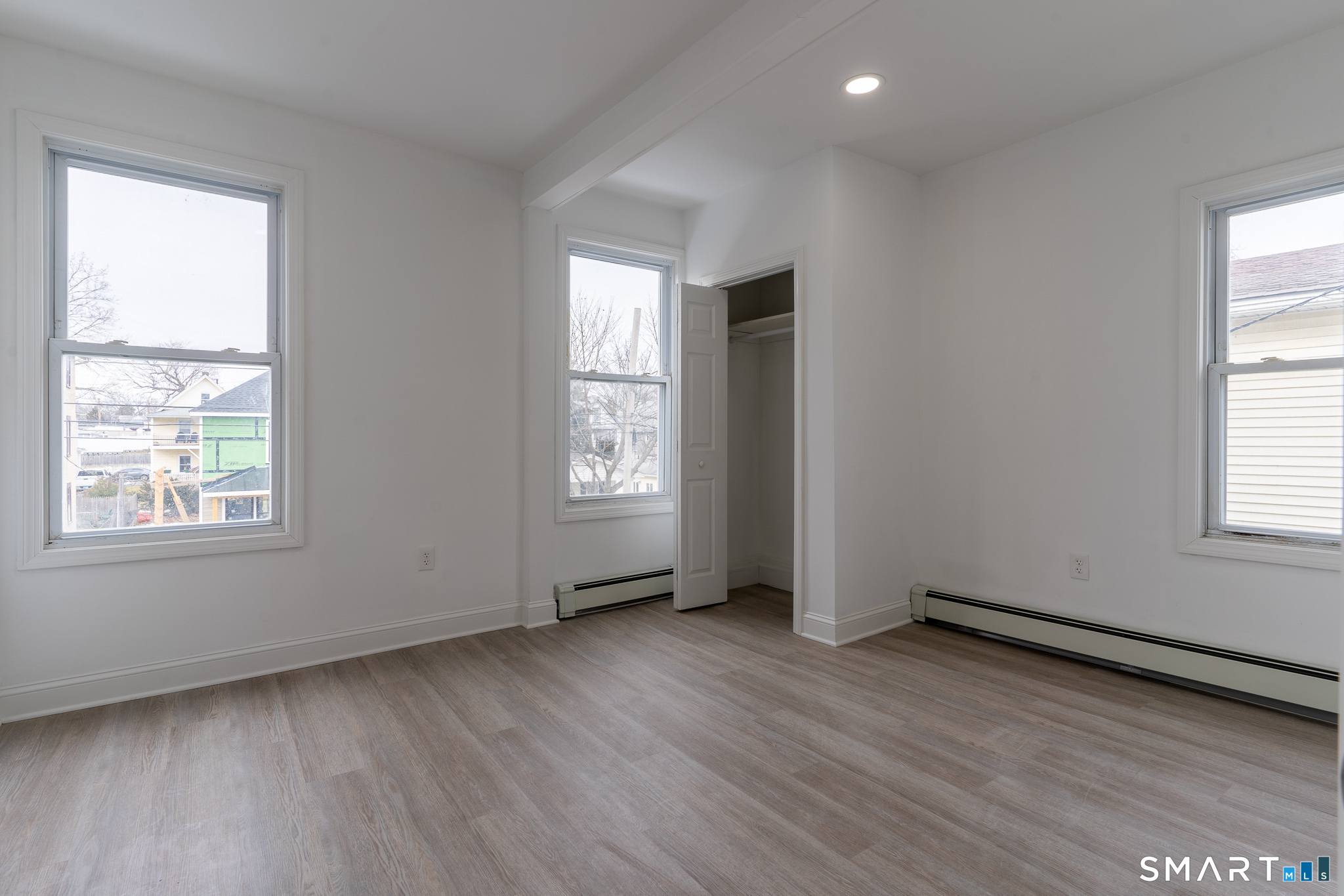 77-79 Hanford Avenue Property Photo 10