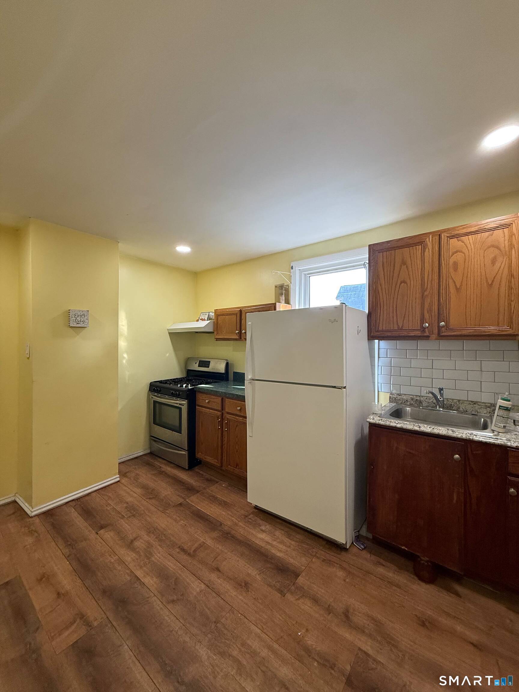 24215581 Property Photo