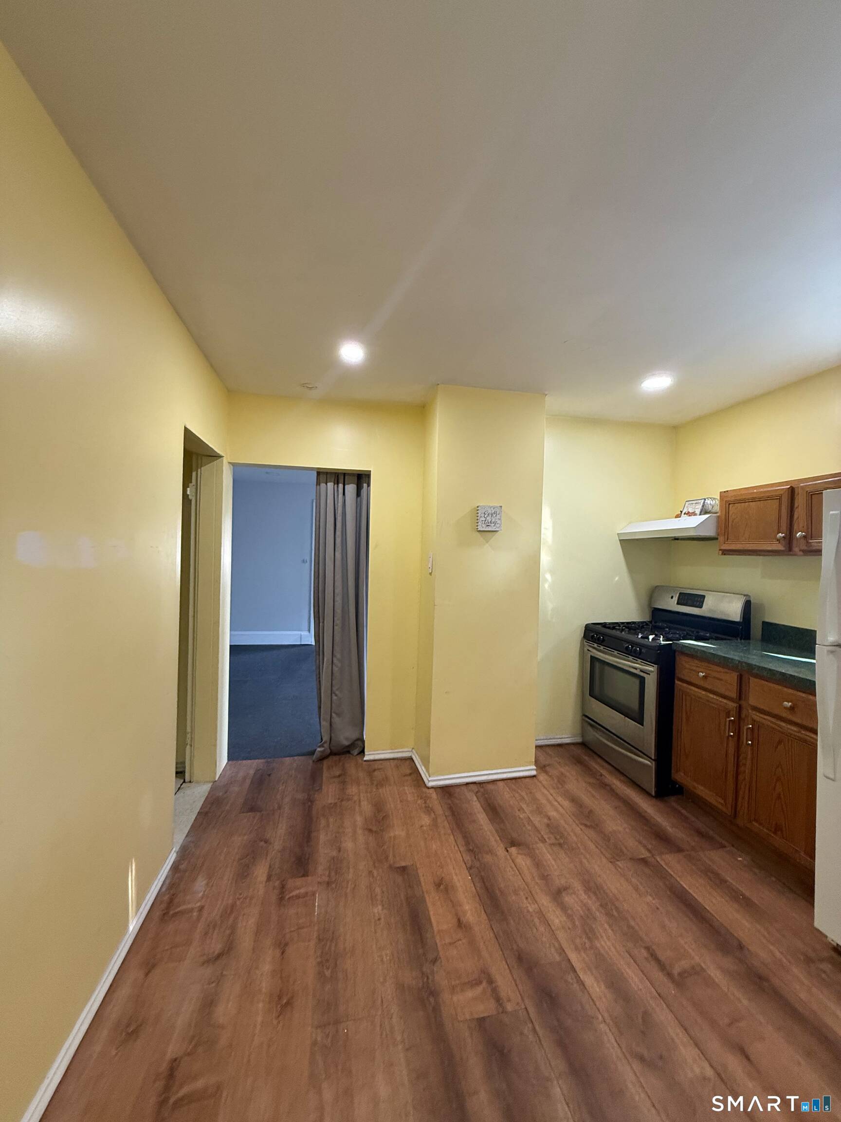 24215581 Property Photo 2