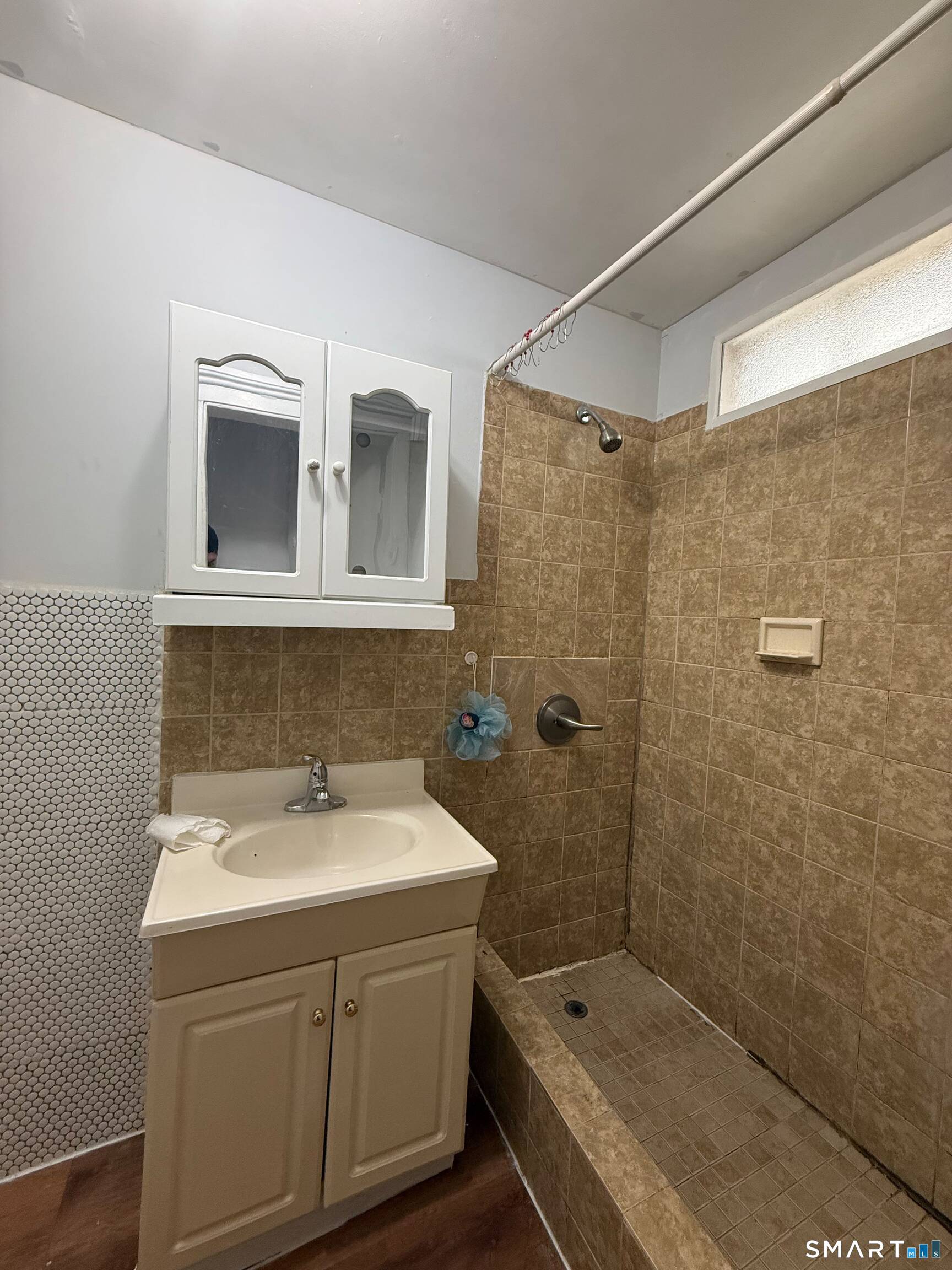 24215581 Property Photo 4