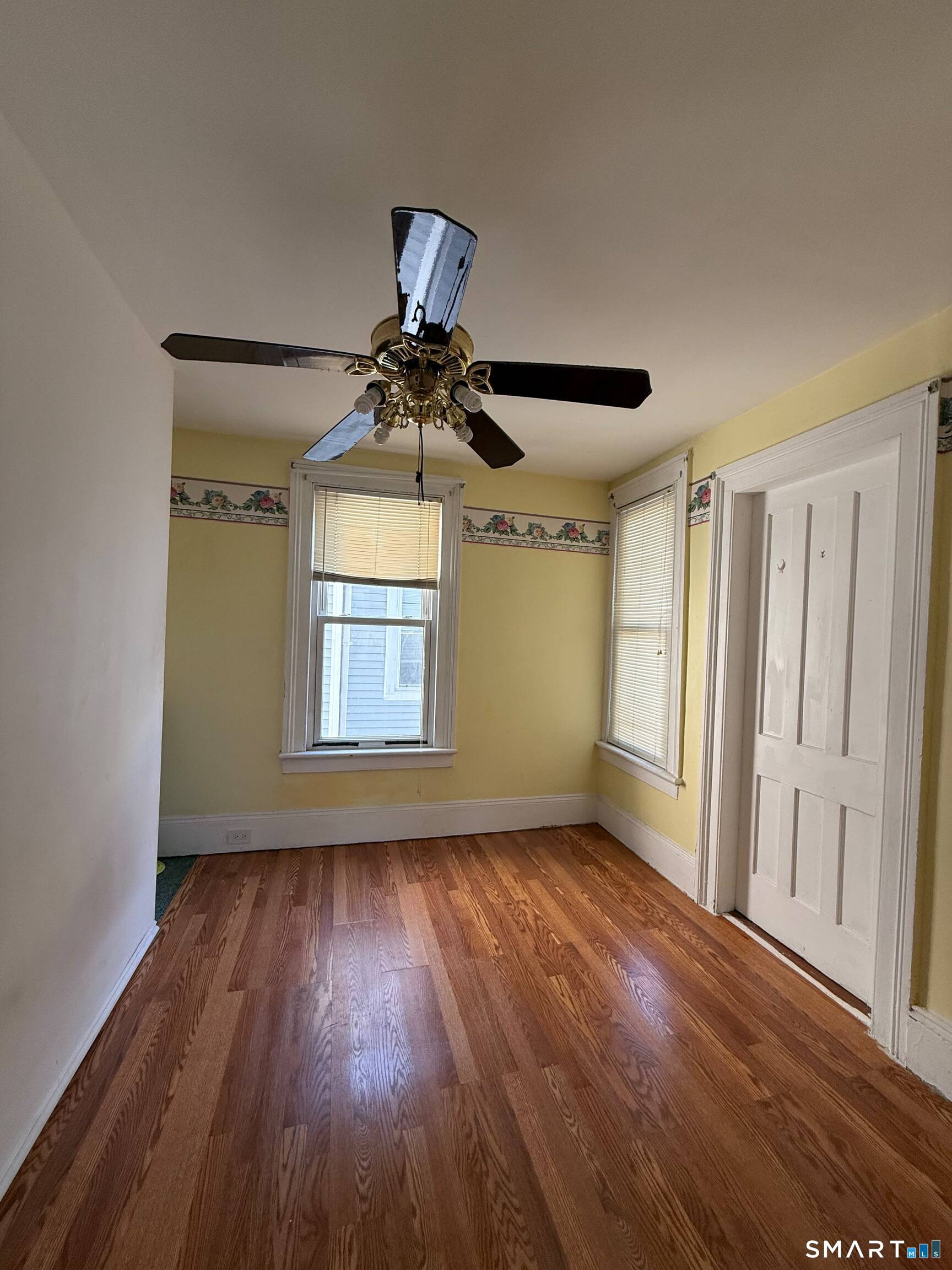 24215581 Property Photo 5