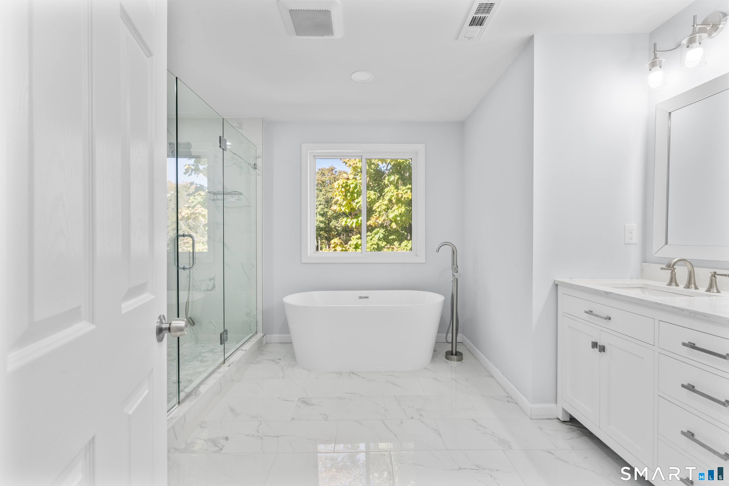 307 Pepper Street Property Photo 12