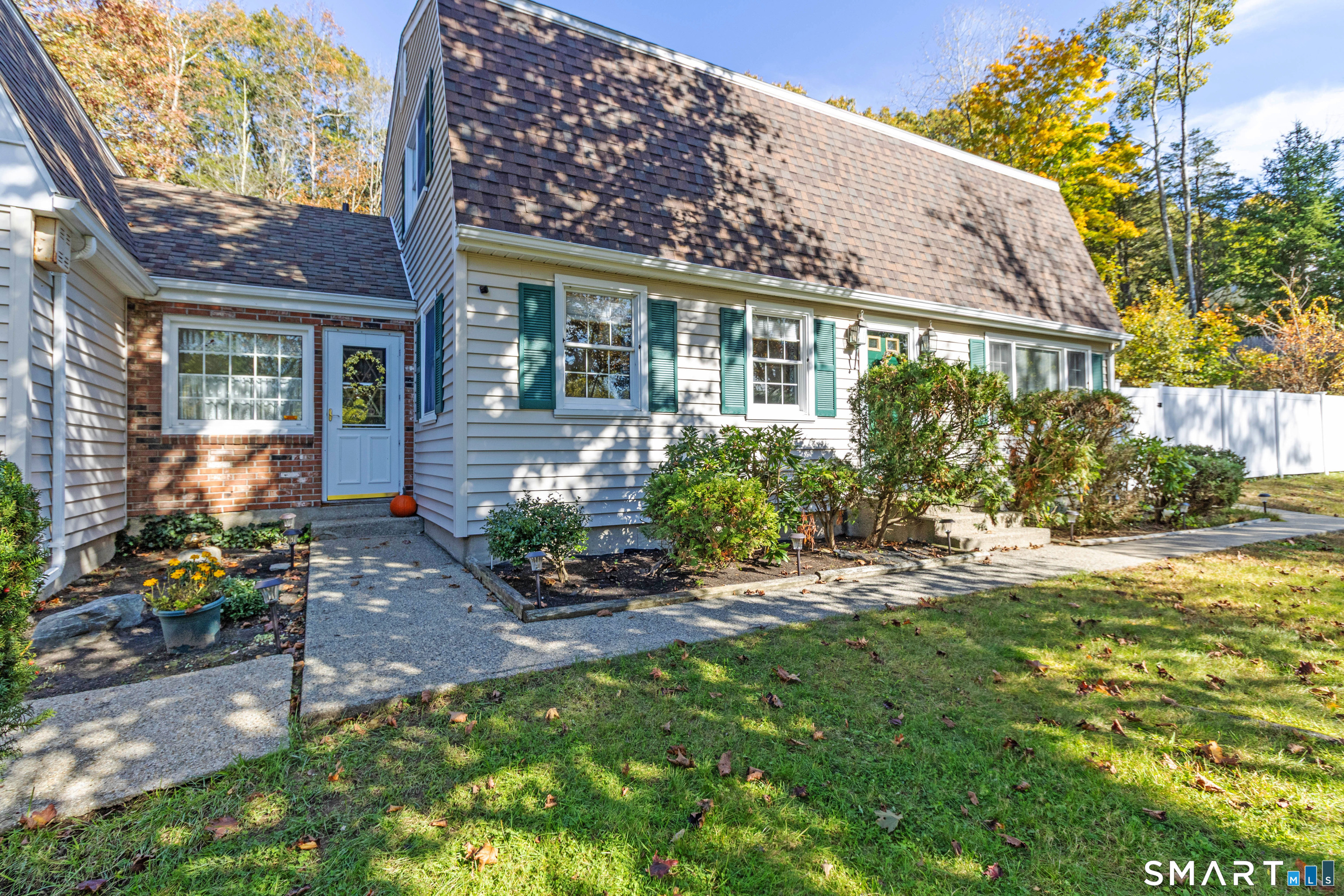 2 Bayberry Lane Property Photo 4