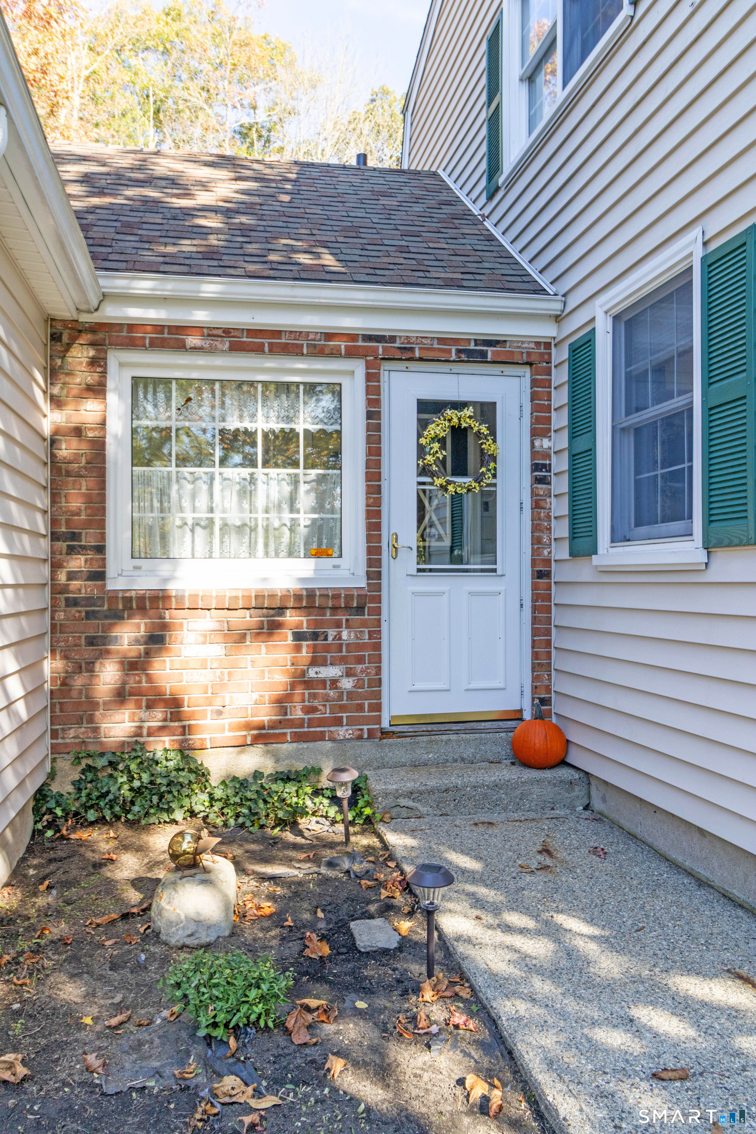 2 Bayberry Lane Property Photo 5