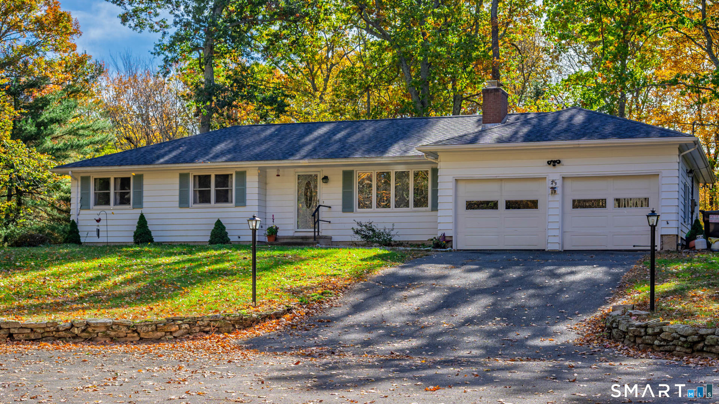 23 Bur Del Drive Property Photo 1