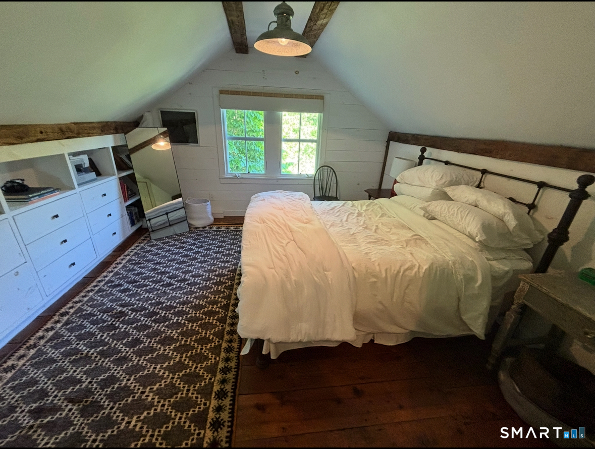 622 Long Mountain Road Property Photo 17