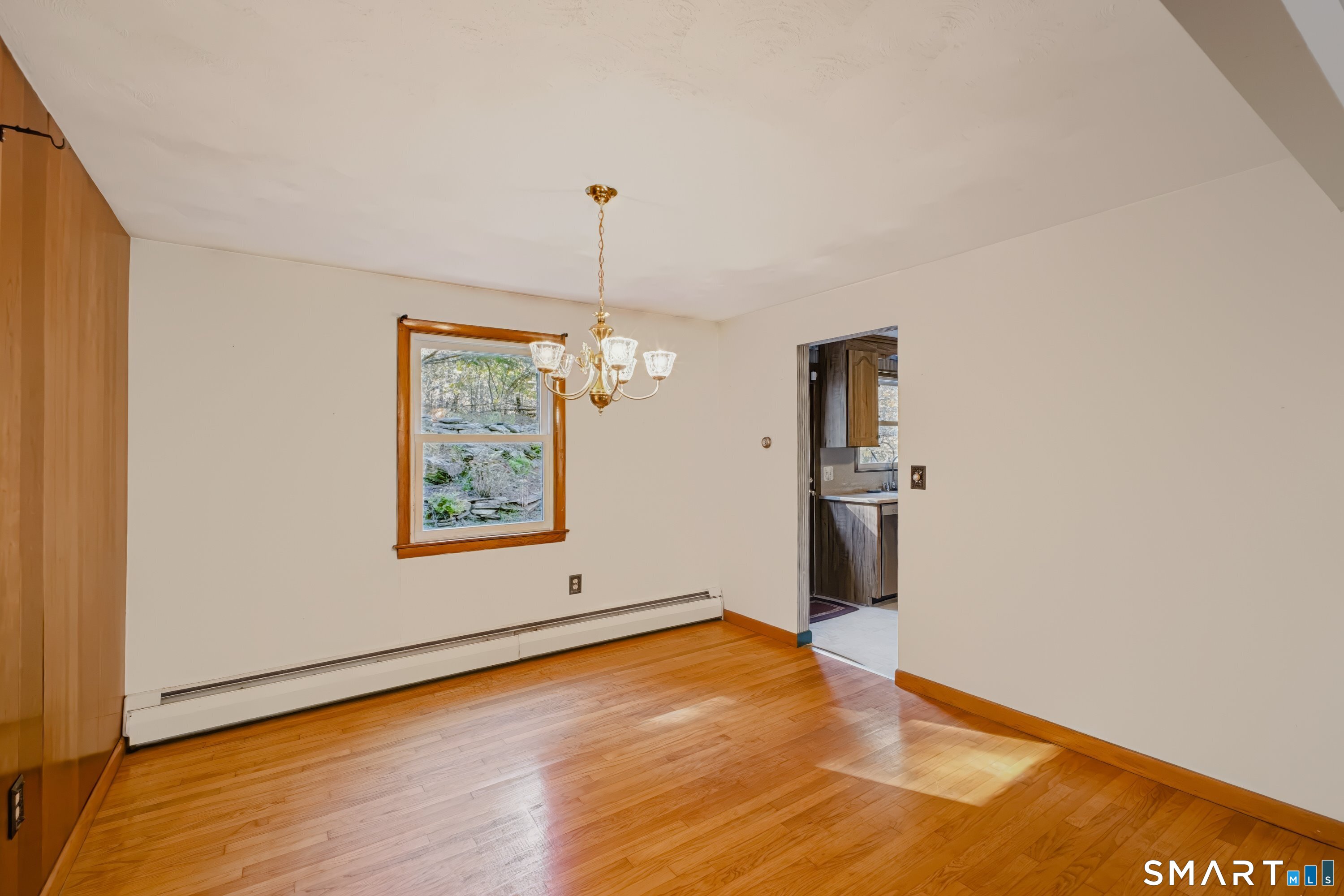 466 County Road Property Photo 16