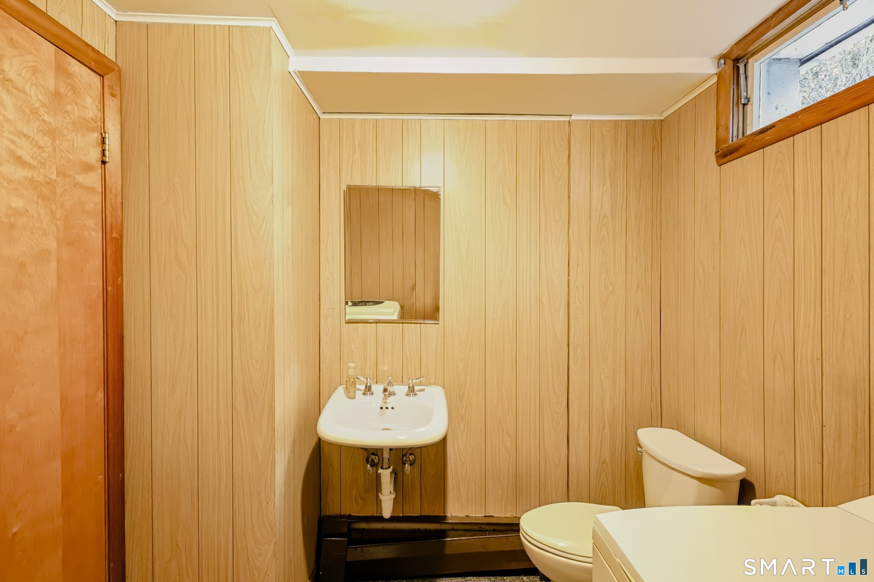 466 County Road Property Photo 39