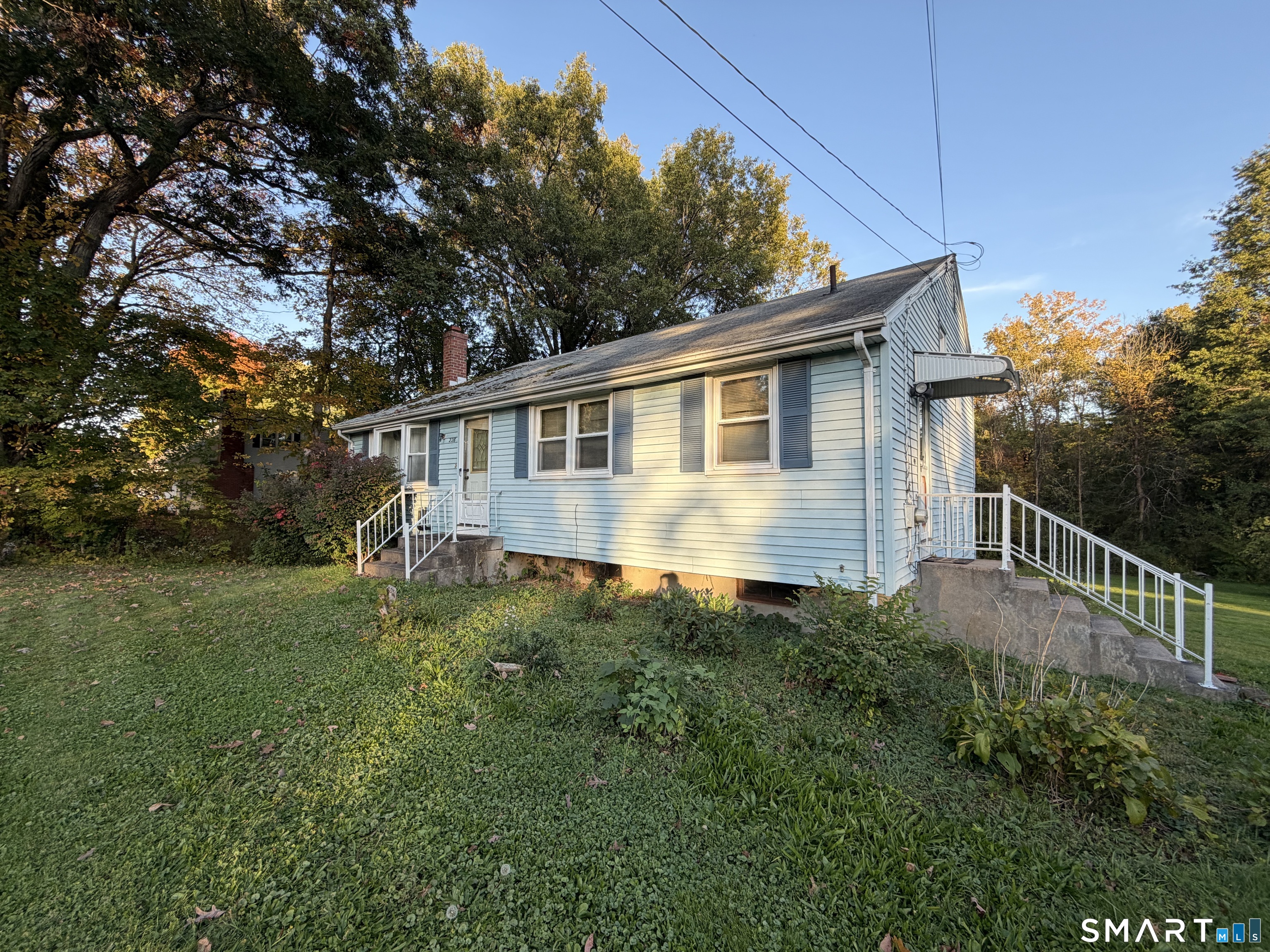 228 Tunxis Avenue Property Photo 1