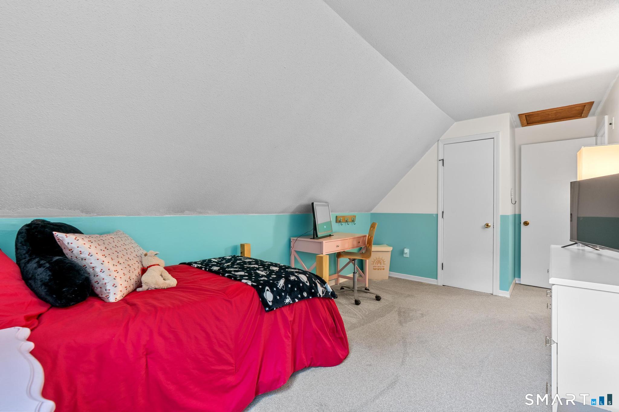 130 Rolling Hill Lane Property Photo 24