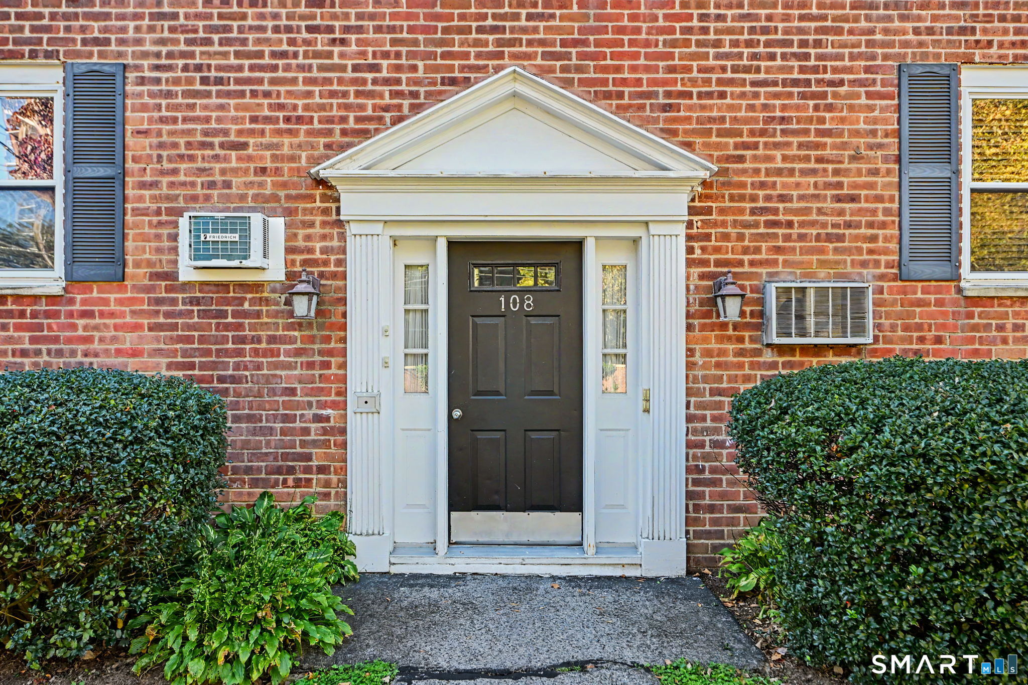 108 Strawberry Hill 3 Avenue Property Photo 1