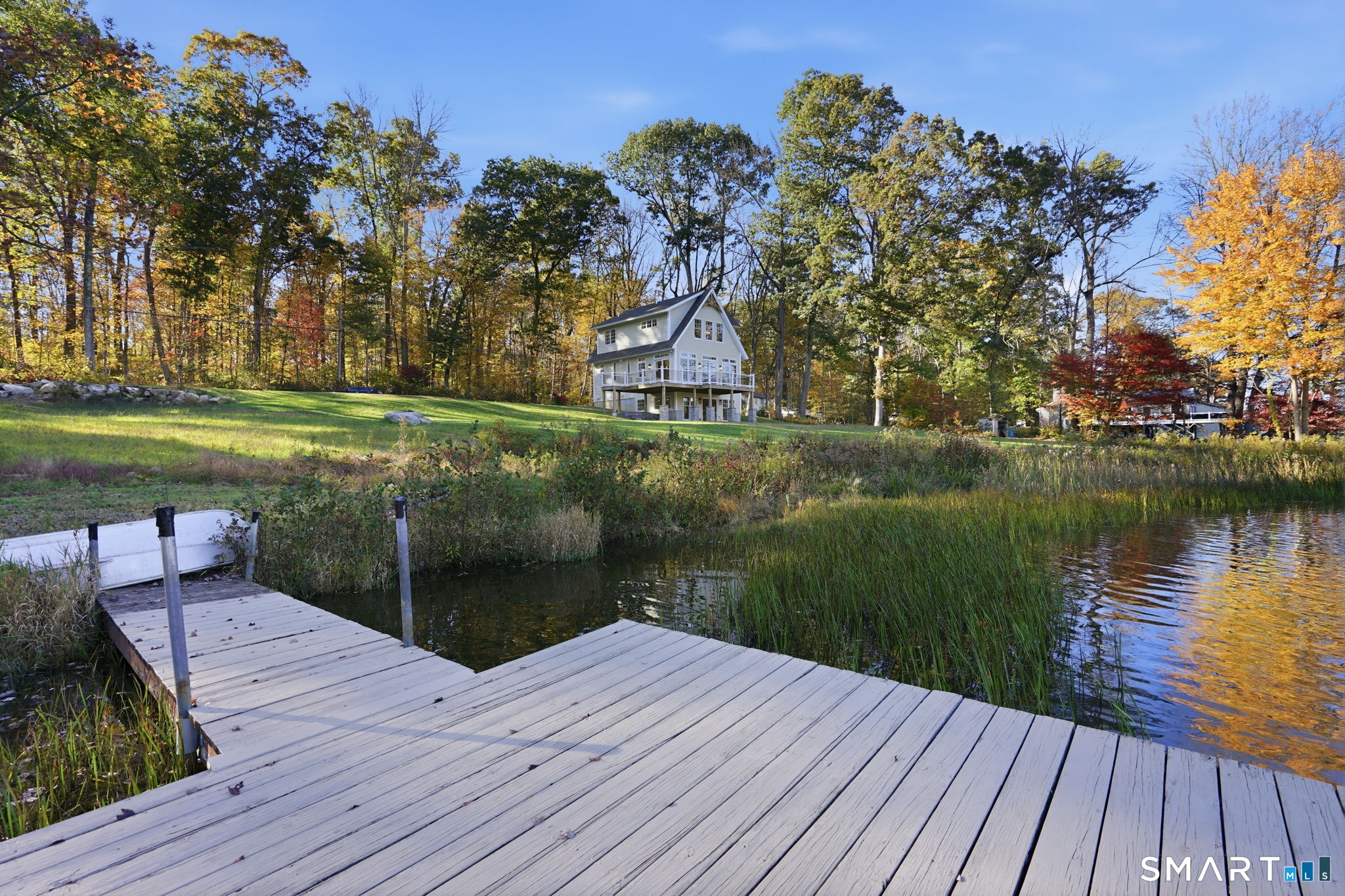 14 Ashford Lake Drive Property Photo 4