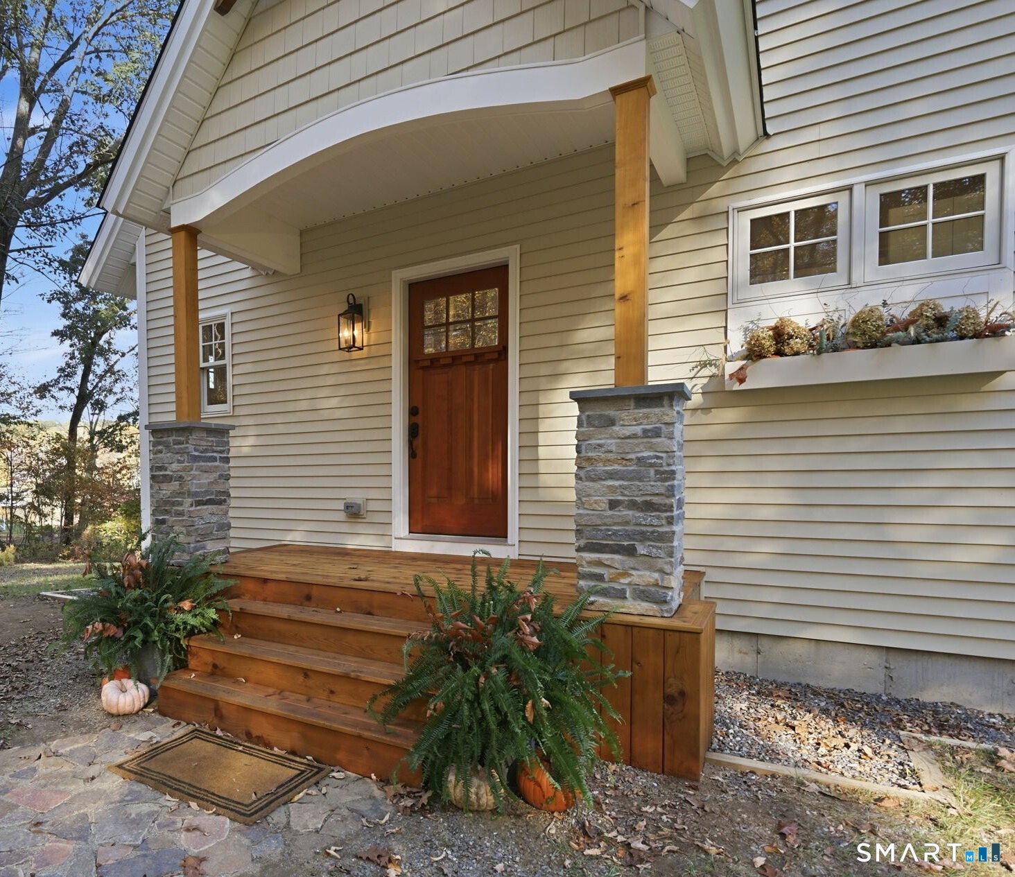 14 Ashford Lake Drive Property Photo 7