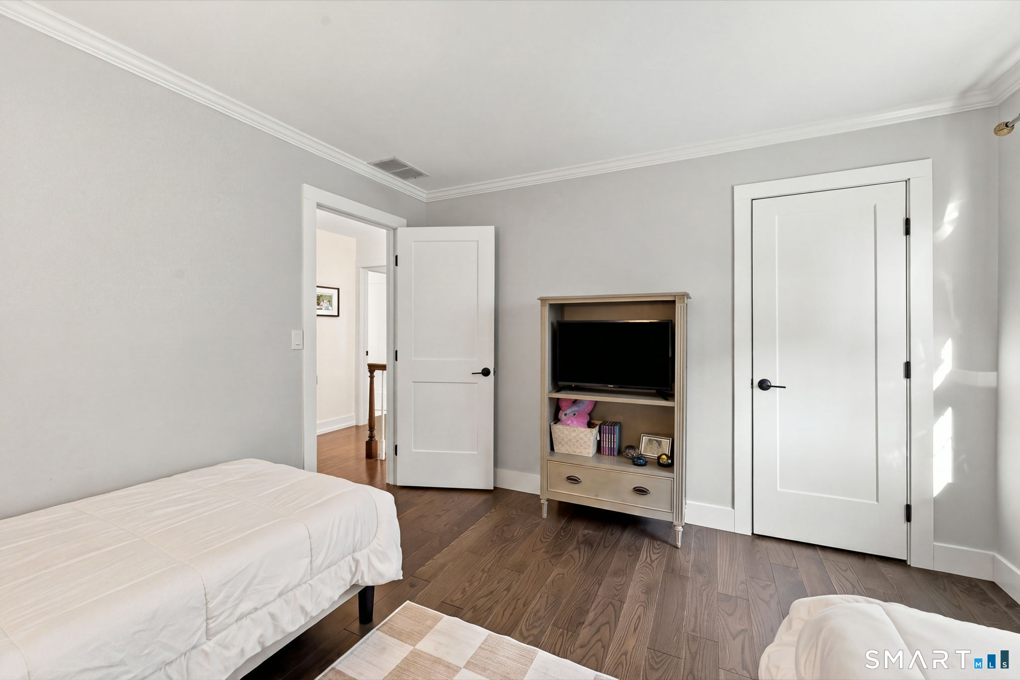 12 Glen Hollow Drive Property Photo 32